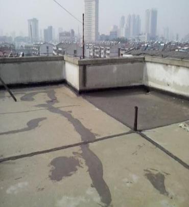 陆良漏水维修 楼顶漏水是什么原因，楼顶漏水维修方法是什么?